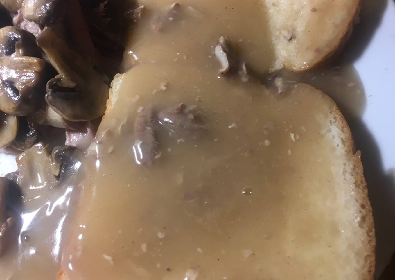 Chestnut turkey gravy