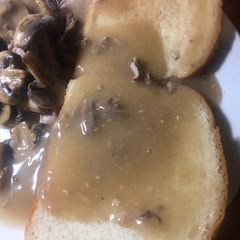 A picture of Chestnut turkey gravy.