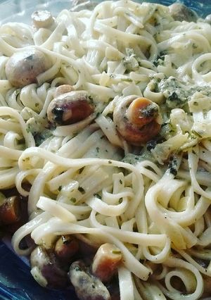 Una foto de Fetuchini con salsa de champiñones