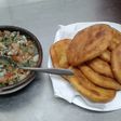 Sopaipillas con pebre