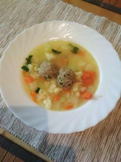 Currys zöldségleves medvehagymás húsgombóccal #medvehagyma recept fotója