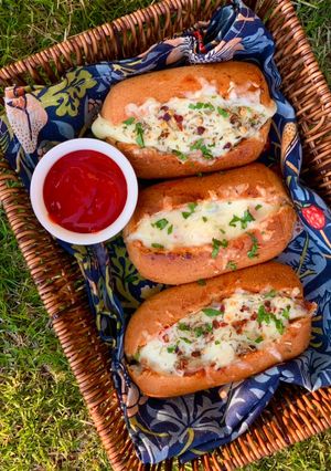 A picture of Stuffed Pizza boats.