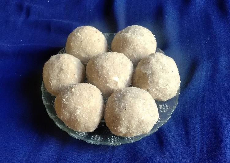 Sesame Ladoos