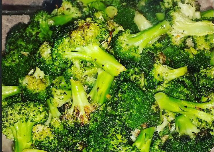 Recipe of Tasty Oven Roasted Broccoli