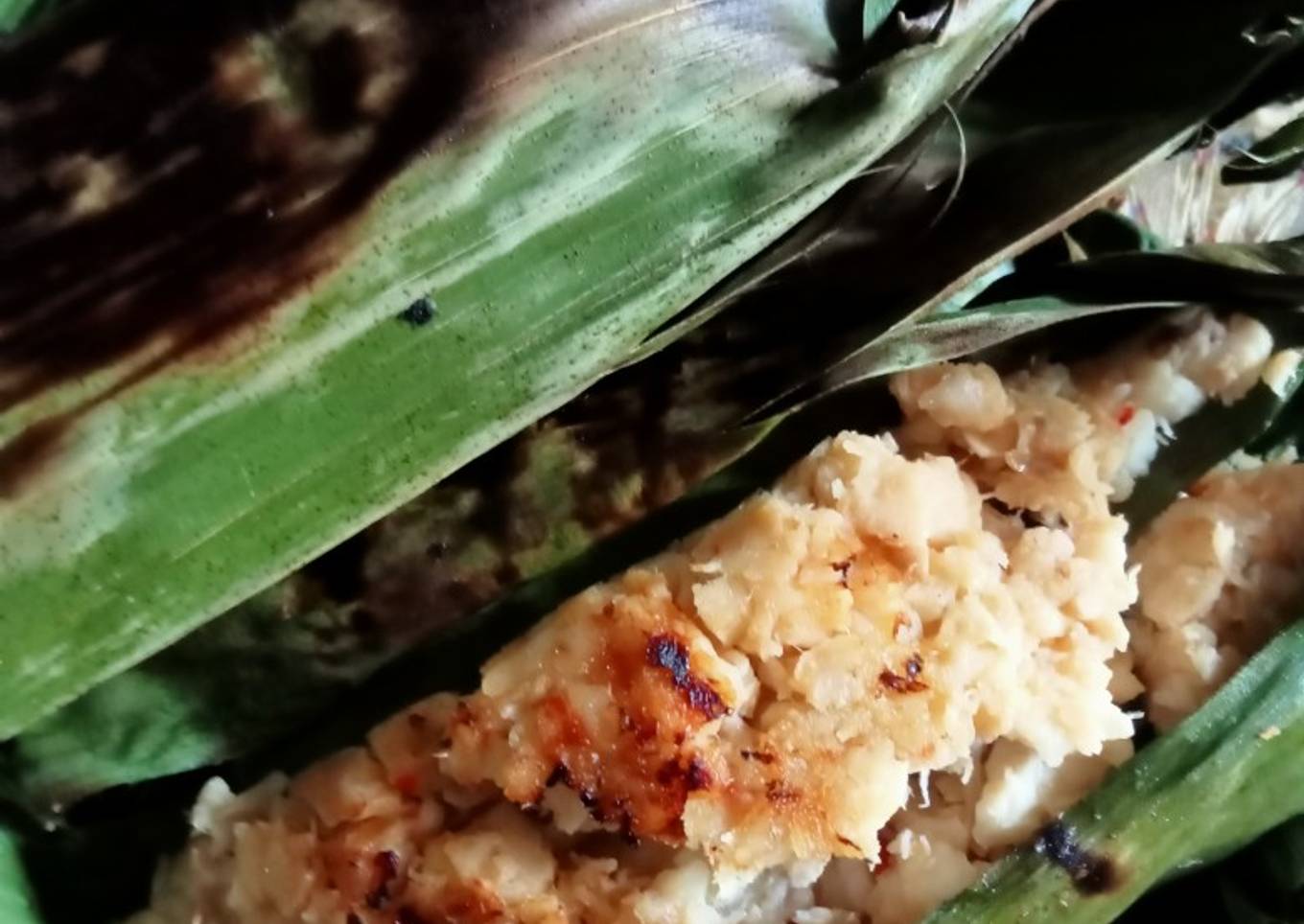 Bawal bakar pedas bungkus