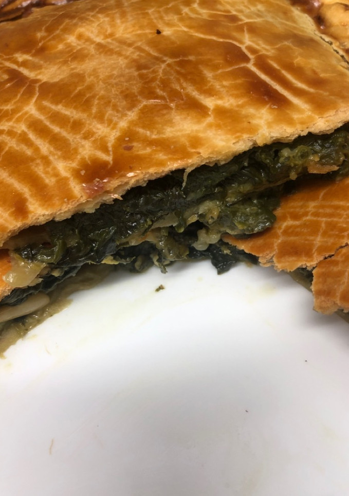 Una foto de 396. Empanada de espinacas y queso (entrante verdura)