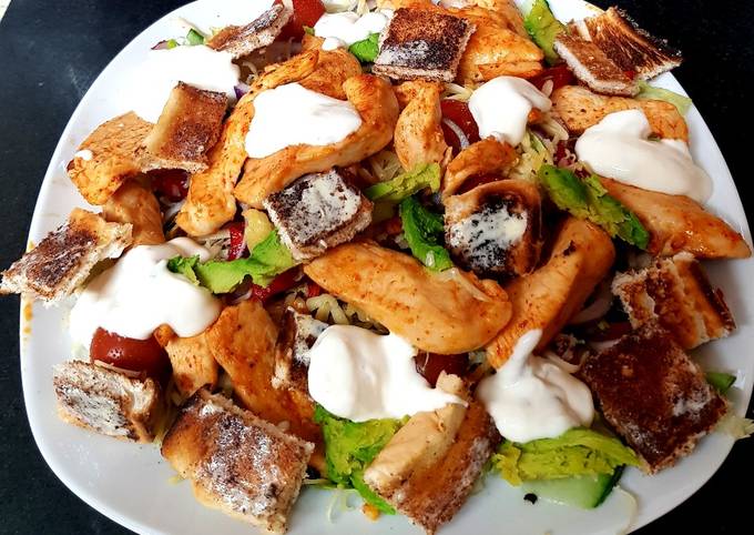 Steps to Prepare Homemade My Sriracha flavoured Chicken on a Salad. 😗