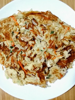 A picture of Cabbage omelette.