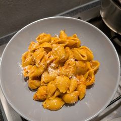 Conchiglie con Crema di Peperoni A picture of Conchiglie con Crema di Peperoni.