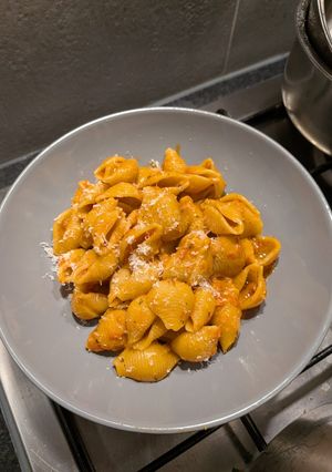 A picture of Conchiglie con Crema di Peperoni.
