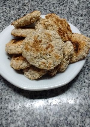 Una foto de Galletitas de avena, banana y coco