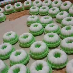 รูปของ Putu ayu lembut dan simple