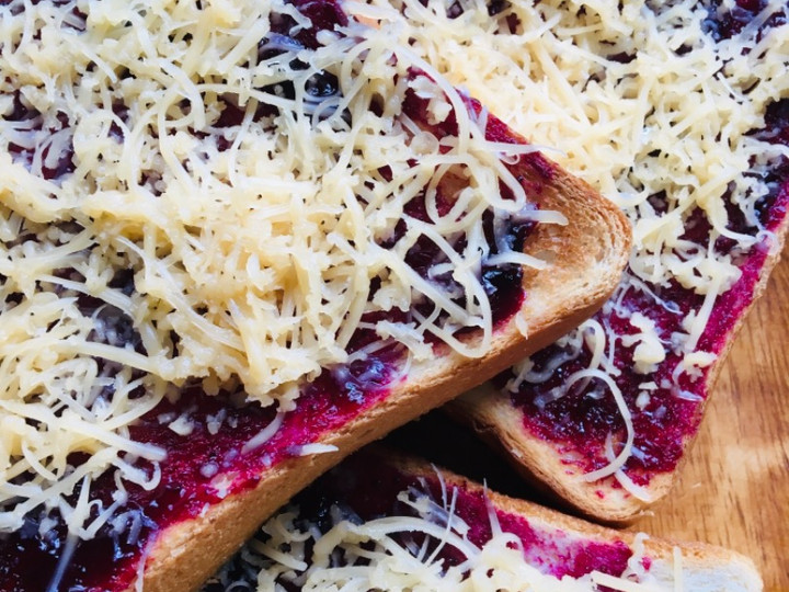 Resep Toast: Blueberry Cheese yang Enak Banget