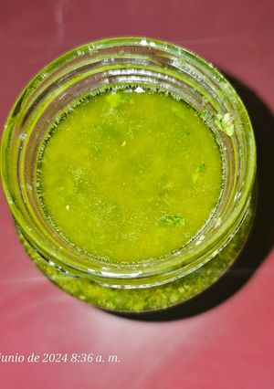 Una foto de Pesto de rúcula y menta