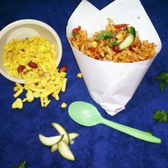 A picture of Schezwan bhel.