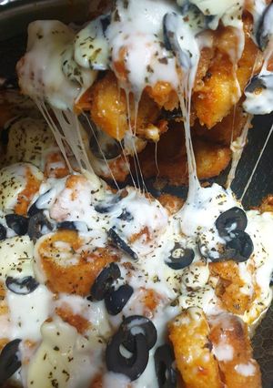 A picture of Chëësy Bread Bites 🧀🧀🍕🍕🧀🧀.