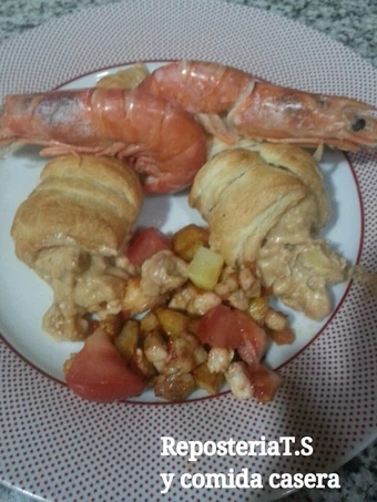 Cómo Hacer Cucurucho de hojalde relleno de mar y tierra con bechamel  que Muy delicioso