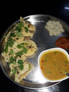 A picture of Instant stuffed masala idli.