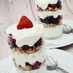 A picture of Greek fruit parfait.