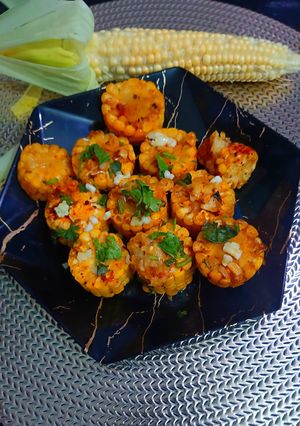 स्पाइसी गार्लिक मसाला भुट्टा विद चीज़ रेसिपी मुख्य फोटो