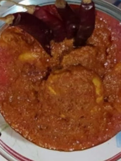 தேங்காய் பால் இறால் கிரேவி (Thenkaai paal iraal gravy recipe in tamil) செய்முறை முக்கிய புகைப்படம்