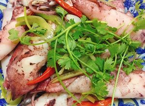 Hình của món Mực Sữa Hấp Gừng.