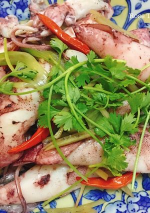 Hình của món Mực Sữa Hấp Gừng.