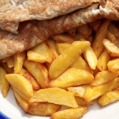 A picture of Chips and egg.