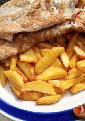 A picture of Chips and egg.
