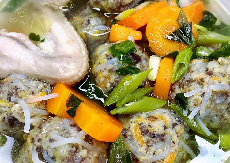 Bagaimana Menyiapkan Bakso Lo Hoa Ayam yang Menggugah Selera