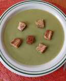 Sopa de calabacita con chayote