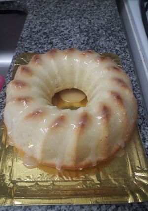 Una foto de Torta de limón esponjosa 🍋