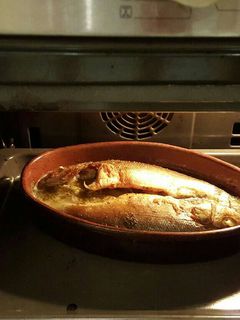 Una foto de Lubina al horno