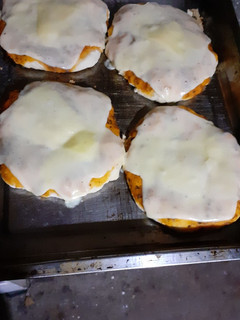 Una foto de Pizzetas con muzzarella