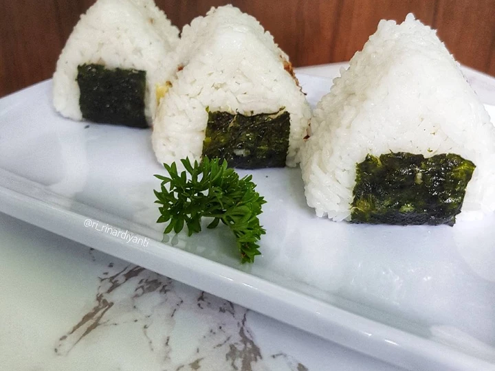 Cara Sederhana Membuat Resep  45. Onigiri Sarapan Anak yang Lezat, Sempurna