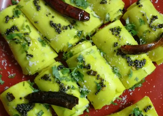 Moong Dal Khandvi