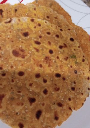 પાણીપુરી થેપલા (Panipuri Thepla Recipe In Gujarati) રેસીપી મુખ્ય ફોટો