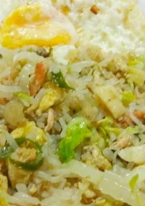 Foto resep Nasi goreng salmon dari mie shirataki#keto
