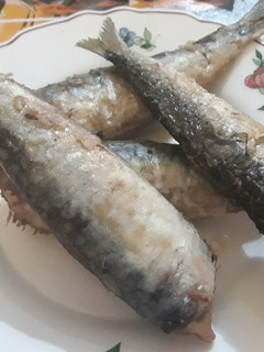Una foto de Sardinas fritas🤓