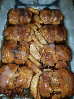 A picture of Cinnamon bun apple bites.