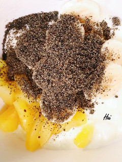 黑芝麻水果優格 的食譜成品照片
