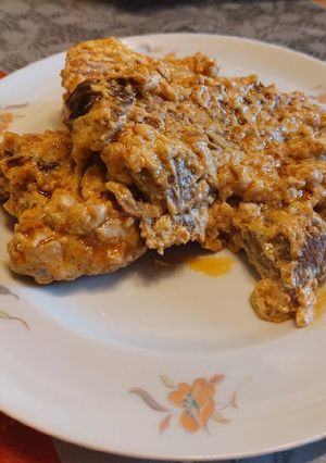 Fokhagymás-tejszínes sertéscomb recept fotója