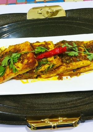 A picture of Paneer tikka lajwab.