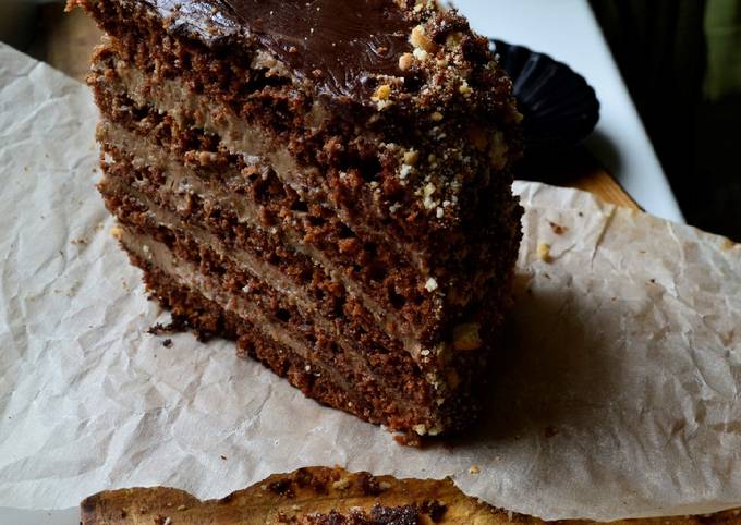 Шоколадный торт на сковороде с масляно-заварным кремом