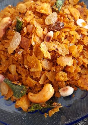 વધેલી રોટલી નો ચેવડો (Left Over Rotli Chevdo Recipe In Gujarati) રેસીપી મુખ્ય ફોટો