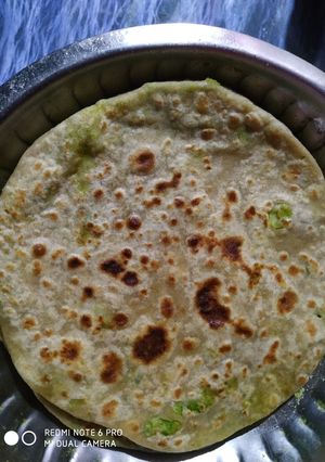 আলু কড়াইশুঁটির পরোটা (aloo karaishutir parota recipe in Bengali) রেসিপির প্রধান ছবি