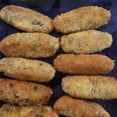A picture of Resha kabab.