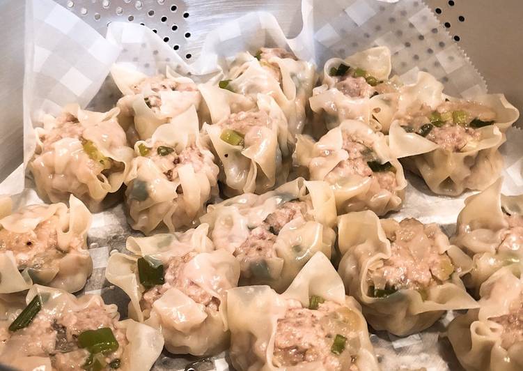 Steps to Make Homemade Chinese steamed meat dumplings (Shumai)