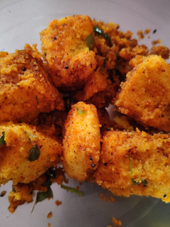 பொடி இட்லி(Podi idli recipe in tamil) செய்முறை முக்கிய புகைப்படம்
