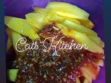 Rujak mangga bumbu kacang